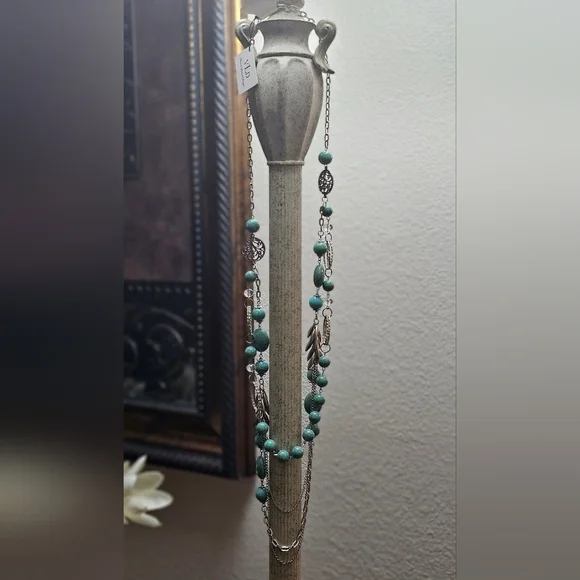 Faux Turquoise Silver Multi layer necklace New with Tags - Picture 6 of 6